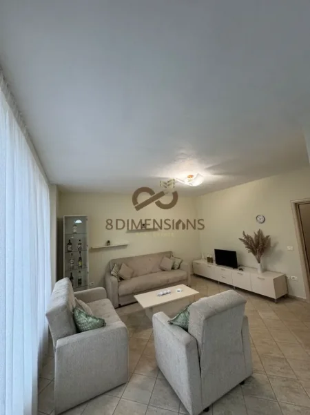Tirane, jepet me qera apartament 1+1+Ballkon Kati 3, 65 m² 550 € (tregu elektrik)