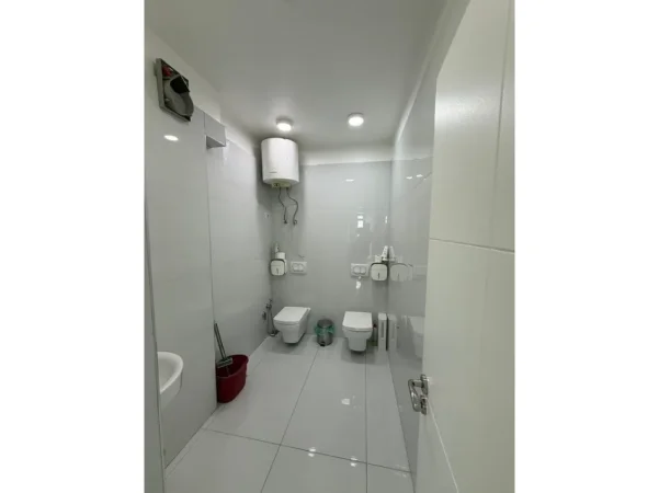 shitet ambjent biznesi Kati 1, 74 m² 275.000 € (ZOGU I ZI)