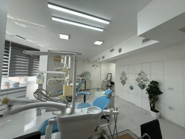 Tirane, shitet ambjent biznesi Kati 1, 74 m² 275.000 € (ZOGU I ZI)