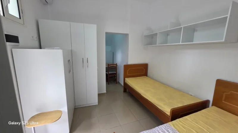 Tirane, jepet me qera apartament 1+1 Kati 1, 25 m² 270 € (Fakulteti i Ekonomise)