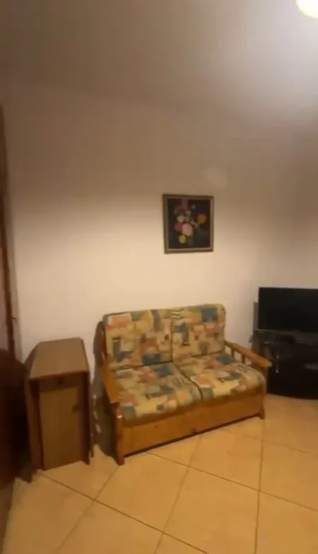 Tirane, jepet me qera apartament 2+1 Kati 1, 170 m² 200000 € (Kodra e Diellit 1)
