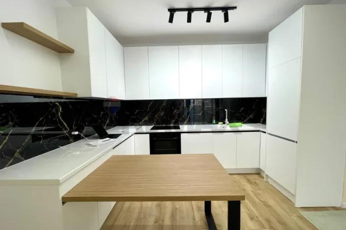 Apartament modern ne shitje, 2+1 i mobiluar tek Kopeshti Zoologjik! (249'000 Euro)