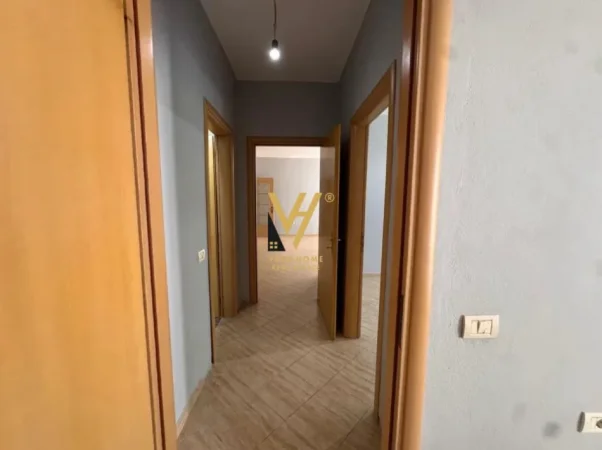 Tirane, jepet me qera apartament 2+1+Ballkon Kati 1, 100 m² 470 € (KODRA E DIELLIT)