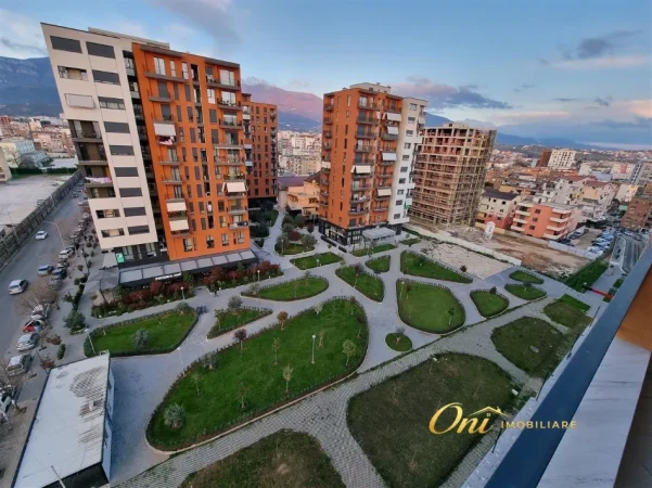 Tirane, jepet me qera apartament 2+1 Kati 8, 100 m² 800 € (KONGRESI I MANASTIRIT)