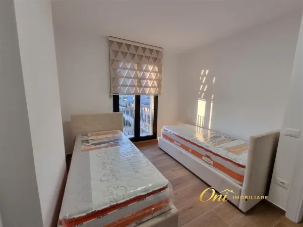 Tirane, jepet me qera apartament 2+1 Kati 8, 100 m² 800 € (KONGRESI I MANASTIRIT)