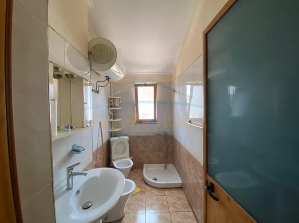 Tirane, jepet me qera apartament 1+1 Kati 6, 55 m² 40.000 leke (Rruga Siri Kodra)