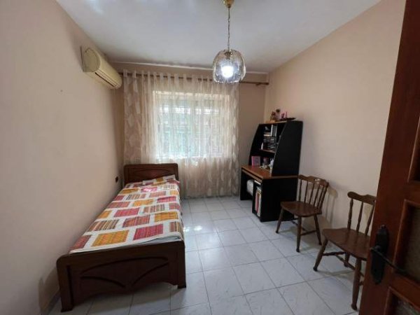Tirane, shitet apartament 4+1+BLK Kati 1, 151 m² 225.000 Euro (Martenitetit të ri)