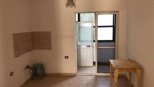 Tirane, jepet me qera 1+1+BLK Kati 2, 70 m² 300 Euro (Rruga Dora Distria)