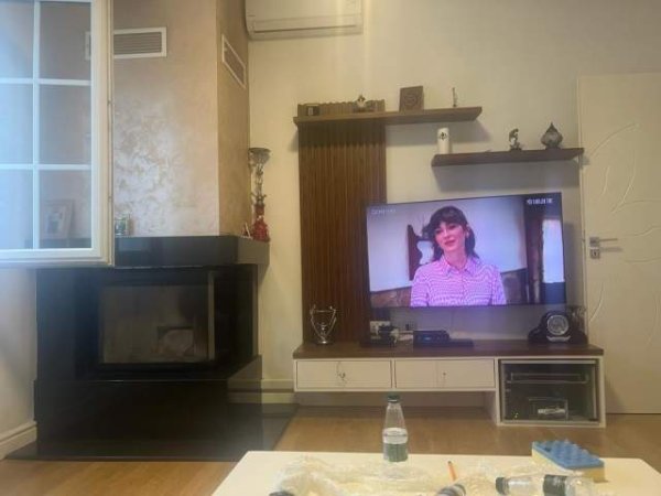 Tirane, jepet me qera Vile 3+1 Kati 2, 178 m² 650 Euro (Allias)