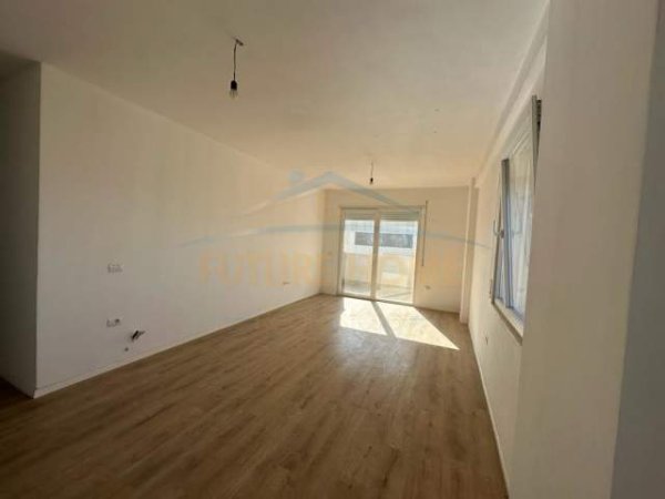 Tirane, shitet apartament 2+1 Kati 6, 138.880 Euro (Don Bosko)