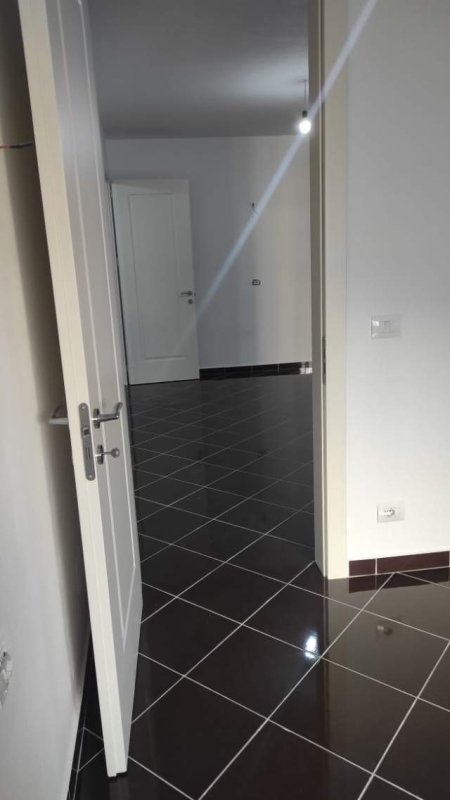 Tirane, ofert apartament Kati 4, 66 m² 63.000 Euro