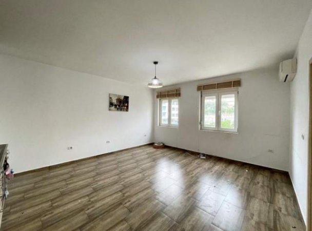 Tirane, shitet apartament 2+1+BLK Kati 3, 72 m² 115.000 Euro (Kodra e Diellit)