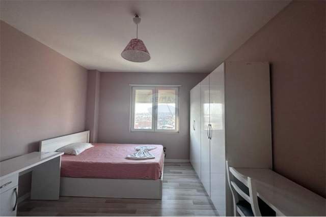 Tirane, jepet me qera apartament Kati 2, 110 m² 550 Euro (Rruga Dibres)