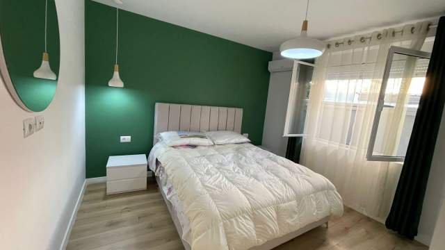 Tirane, jepet me qera shtepi Kati 1, 85 m² 800 Euro (Rruga e Kavajes)