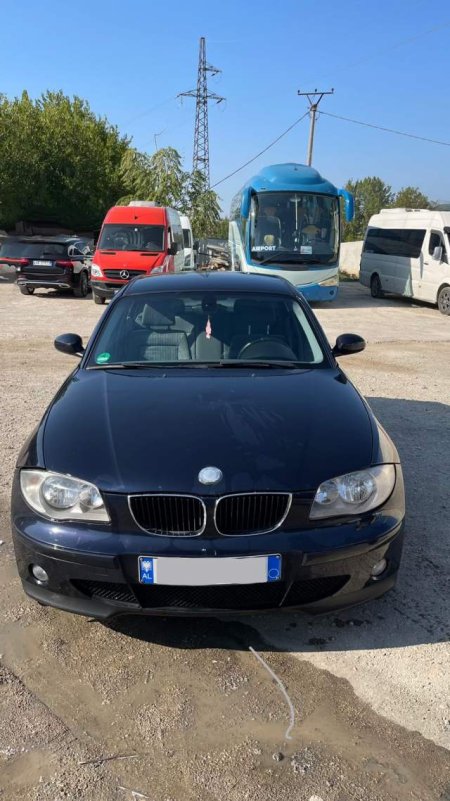 Tirane, shitet makine BMW Seria 1 Viti 2006, 3.400 Euro