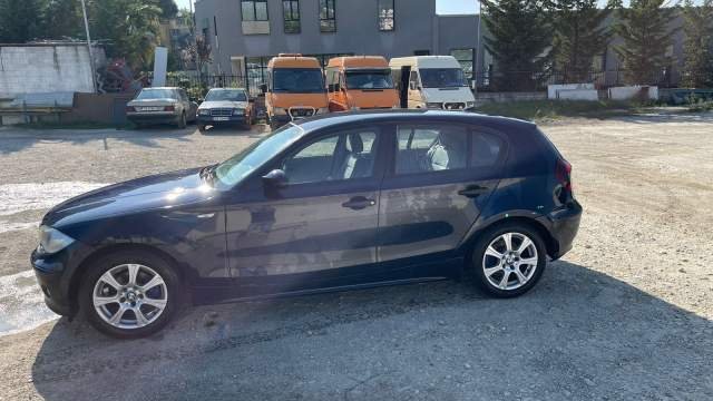 Tirane, shitet makine BMW Seria 1 Viti 2006, 3.400 Euro