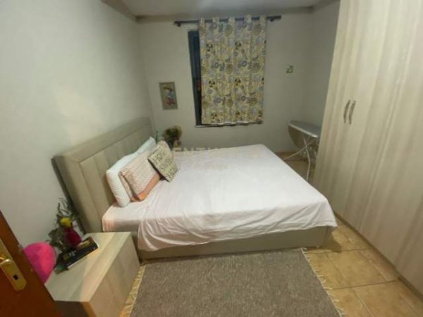 Tirane, jepet me qera apartament Kati 3, 60 m² 450 Euro (myslym shyre)