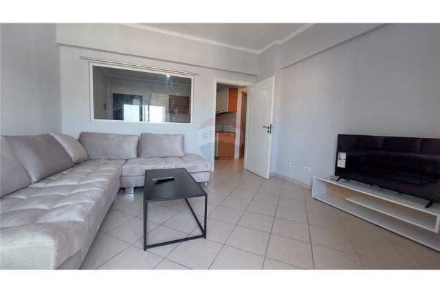 Tirane, jepet me qera apartament 3+1+BLK Kati 10, 85 m² 580 Euro (Rr. Dhimiter Shuteriqi)