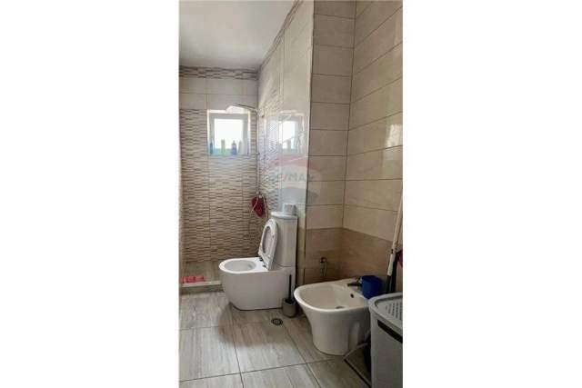 Tirane, shitet apartament 1+1 Kati 10, 62 m² 132.000 Euro (Osman Myderizi)