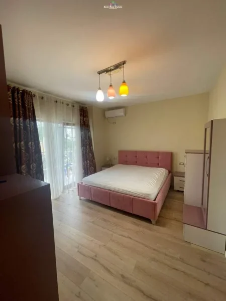 Tirane, jepet me qera apartament 2+1 Kati 6, 130 m² 1.200 Euro (kopshti zoologjik)