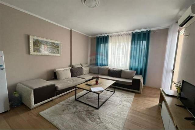 Tirane, shitet apartament 1+1 Kati 1, 75 m² 75.000  (Yzberisht)