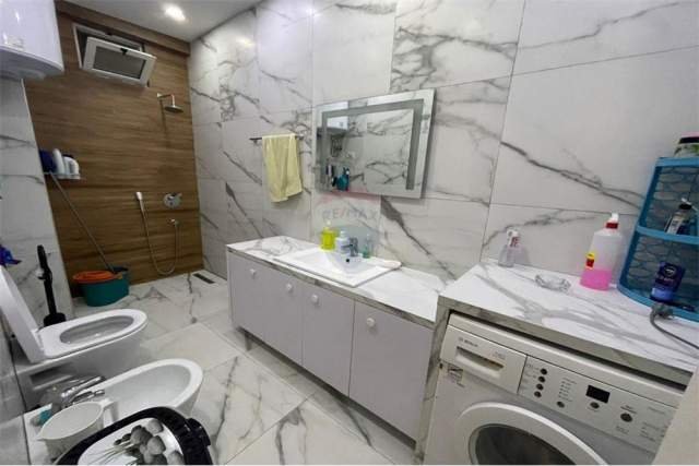 Tirane, shitet apartament 1+1+BLK 75 m² 75.000 Euro