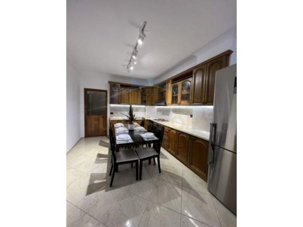 Tirane, shitet apartament Kati 2, 115 m² 139.200 Euro (Unaza e Re)