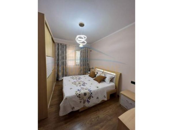 Tirane, shitet apartament 2+1 Kati 2, 116 m² 139.200 Euro (UNAZA E RE)