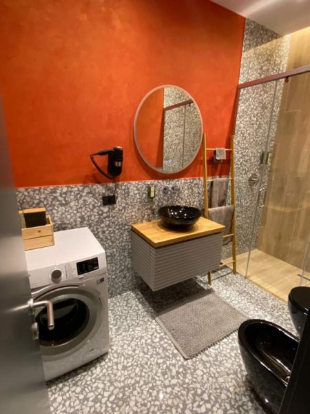 Tirane, jepet me qera apartament 1+1+BLK Kati 6, 74 m² 850 Euro (Kompleksi Delijorgji)