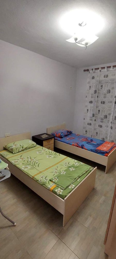 Tirane, jepet me qera apartament 3+1+BLK Kati 5, 100 m² 40.000 Leke (Rruga Besim Alla)