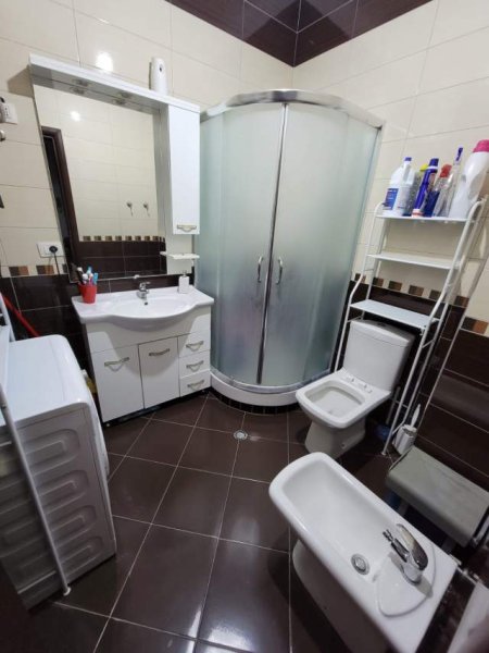 Tirane, ndarje qeraje apartament 2+1+A+BLK Kati 1, 68 m² 350 Euro