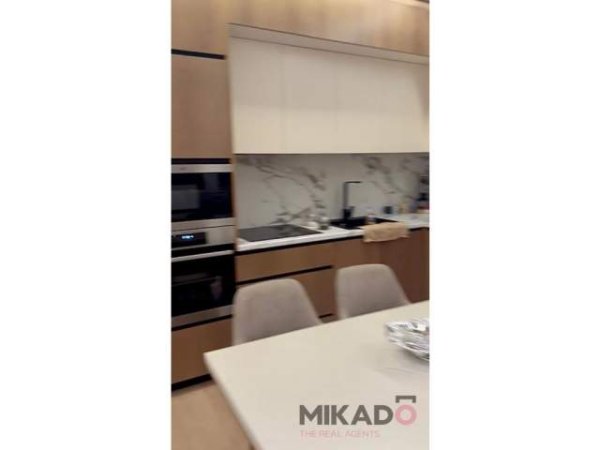 Tirane, jepet me qera apartament 94 m² 750 Euro