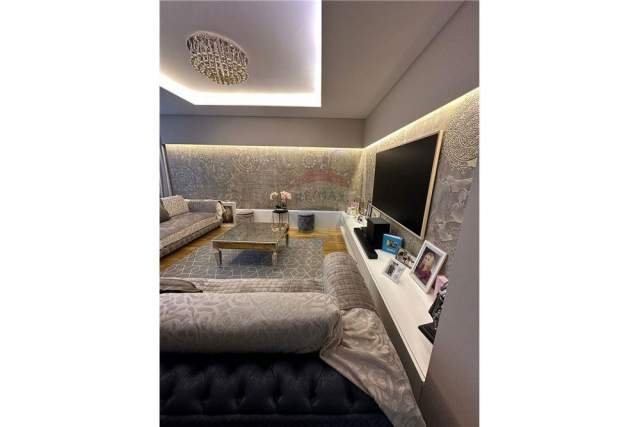 Tirane, shitet apartament 3+1+BLK 130 m² 320.000 Euro