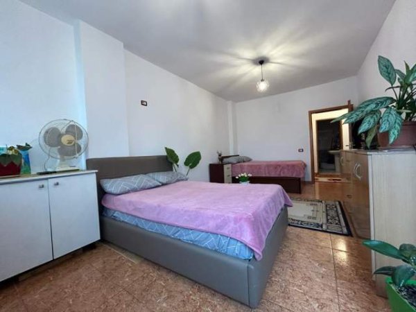 Tirane, jepet me qera apartament 2+1 Kati 6, 87 m² 600 Euro (Rruga Vace Zela)
