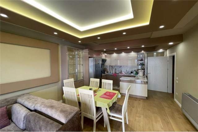 Tirane, jepet me qera apartament 2+1+BLK Kati 2, 102 m² 1.200 Euro (Rruga e Dibrës - Shkolla Partizani, Shqipëri)