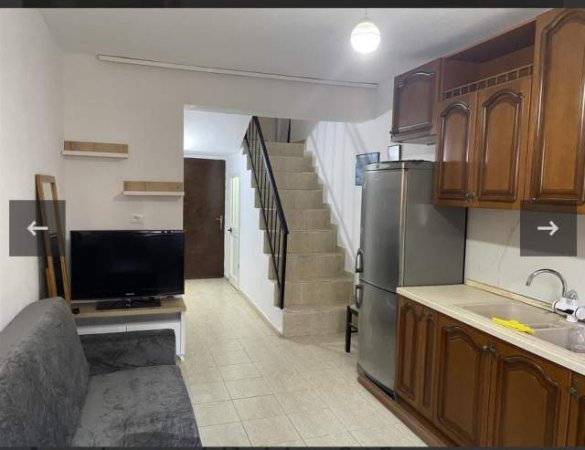 Tirane, jepet me qera apartament 1+1 Kati 1, 50 m² 450 Euro (Rruga e Durresit)