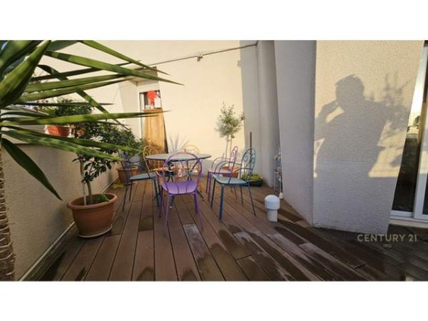 Shitet Apartament 2+1 tek Kompleksi Magnet Tirana / 210,000€