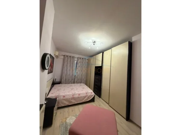 Tirane, shitet apartament 2+1 Kati 4, 105 m² 325.000 € (RRUGA BARRIKADAVE)