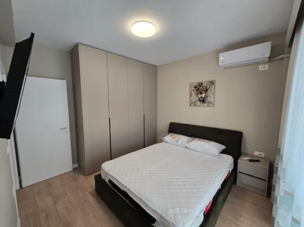Tirane, jepet me qera apartament 2+1 Kati 2, 90 m² 850 € (RRUGA E KAVAJES)