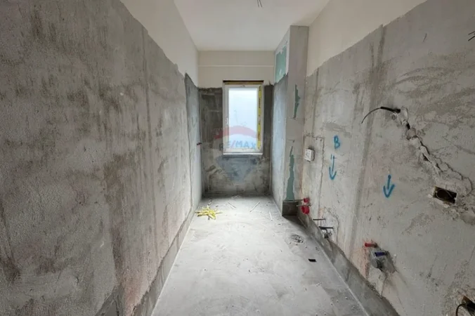 Apartament ne shitje, 2+1 me post parkimi tek Univers City! (109'000 Euro)