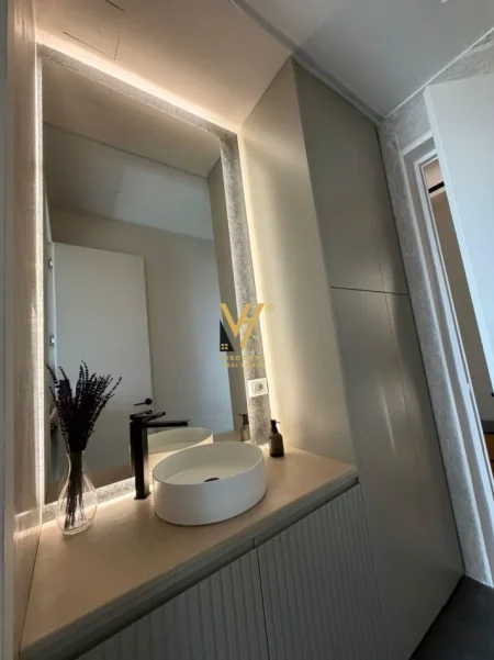 Tirane, shitet apartament 2+1+Ballkon Kati 7, 116 m² 325.000 € (FARMACIA 10)