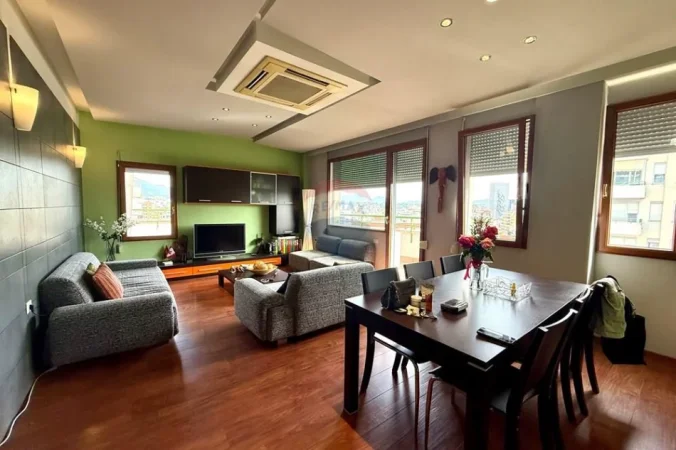 EKSKLUZIVE PER RE/MAX! Apartament modern per shitje, ne Qender te Tiranes! (600'000 Euro)