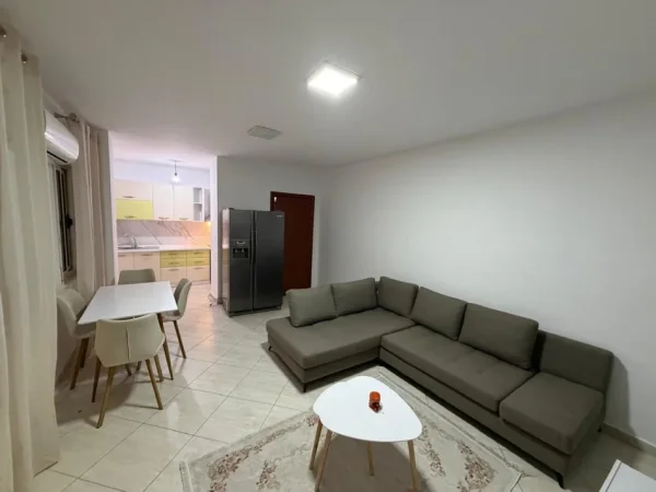 Tirane, jepet me qera apartament 2+1 Kati 9, 107 m² 700 € (Rruga Jordan Misja)