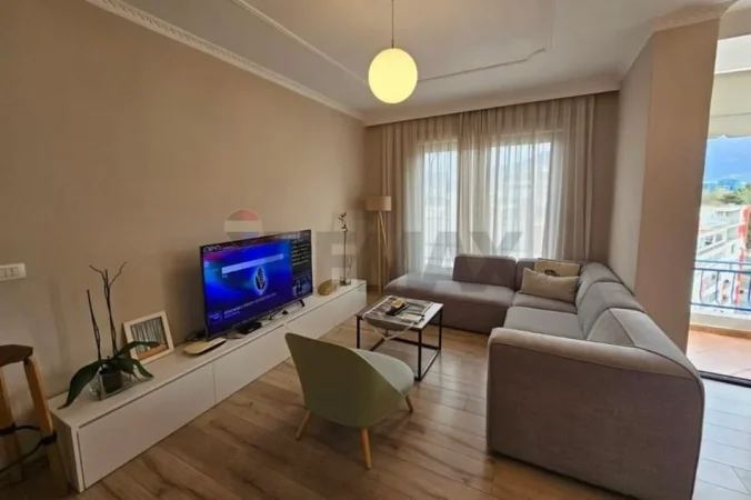 Tirane, jepet me qera apartament 2+1+Aneks+Ballkon Kati 10, 92 m² 1.500 € (Rruga e Kosovareve)