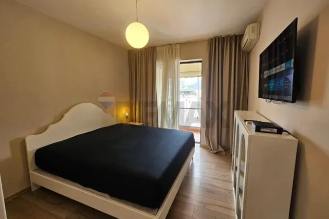 Tirane, jepet me qera apartament 2+1+Aneks+Ballkon Kati 10, 92 m² 1.500 € (Rruga e Kosovareve)