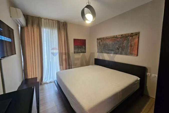 Tirane, jepet me qera apartament 2+1+Aneks+Ballkon Kati 10, 92 m² 1.500 € (Rruga e Kosovareve)