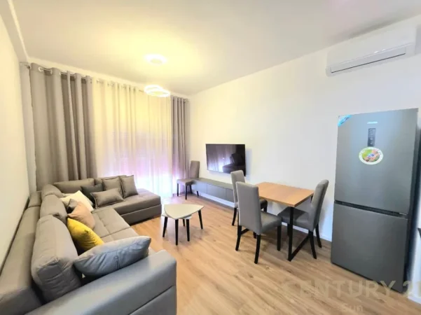 Tirane, jepet me qera apartament 1+1+Ballkon Kati 5, 60 m² 500 € 