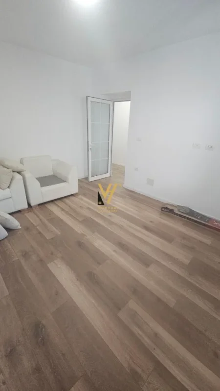 Tirane, shitet apartament 1+1+Ballkon Kati 1, 47 m² 135.000 € (TIRANA E RE)