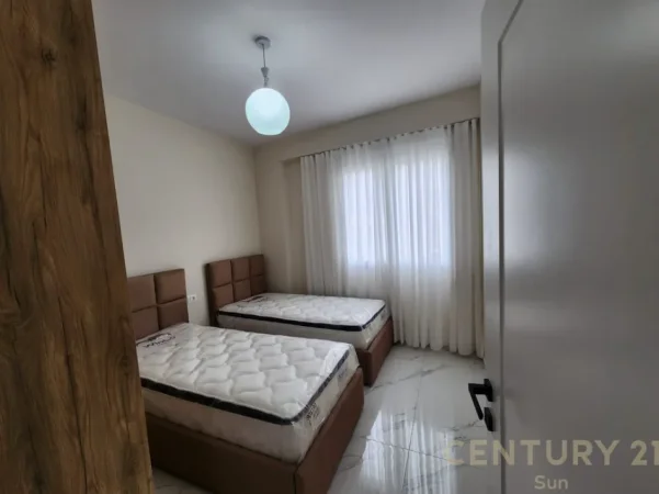 Tirane, jepet me qera apartament 2+1 Kati 5, 84 m² 800 € (Prane ReportTV)