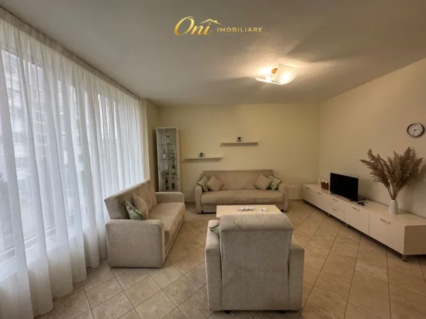 Tirane, jepet me qera apartament 1+1 Kati 3, 65 m² 550 € (RRUGA E ELBASANIT)
